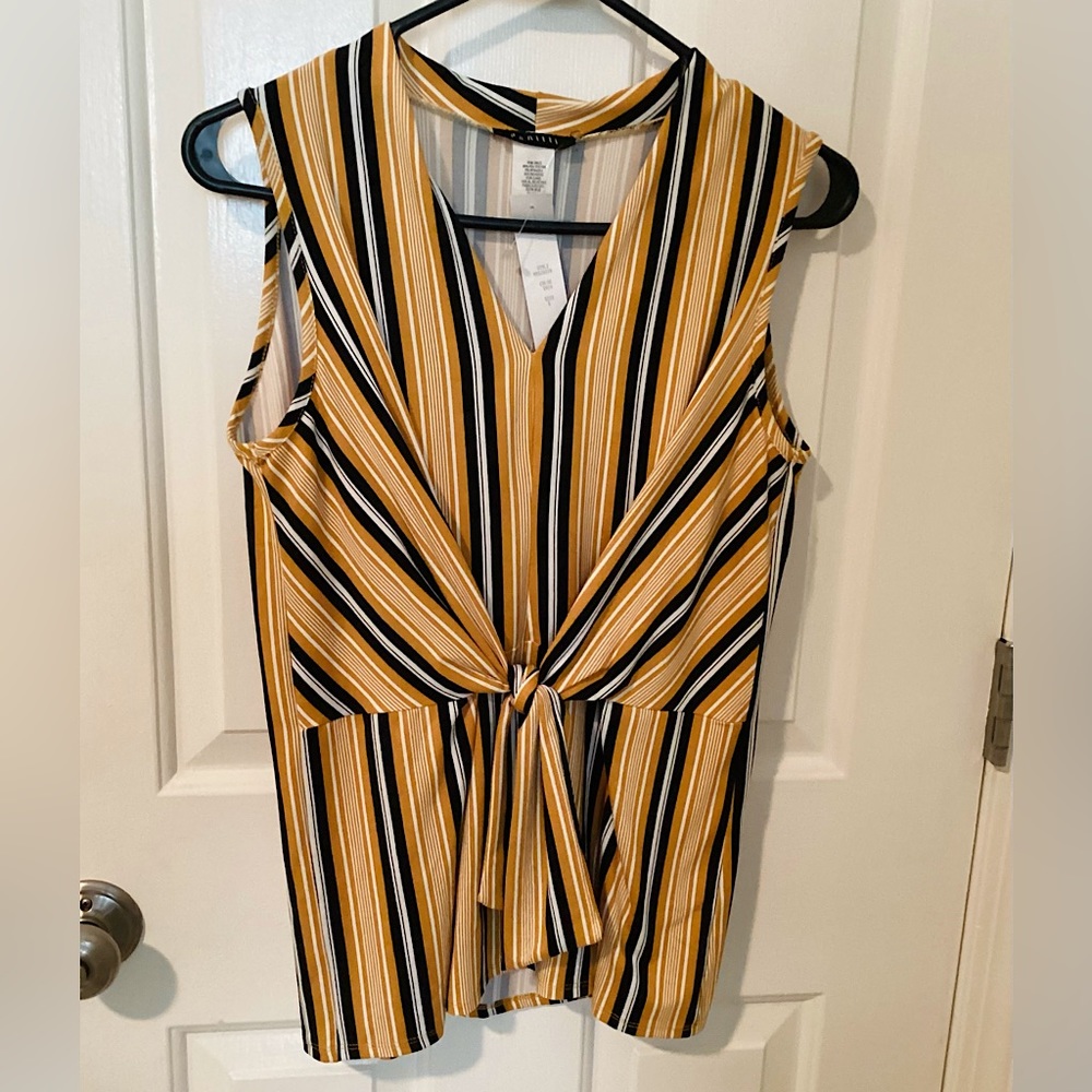 🆕🔥PANITTI BRAND VERY STYLISH&CHIC SLEEVELESS COLLAR&TYE BOW IN THE MIDDLE  👚